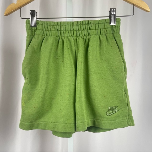 Nike Kids Small Elastic Waistband Sweatshorts Workout Gym Casual Retro Ball - Picture 1 of 10